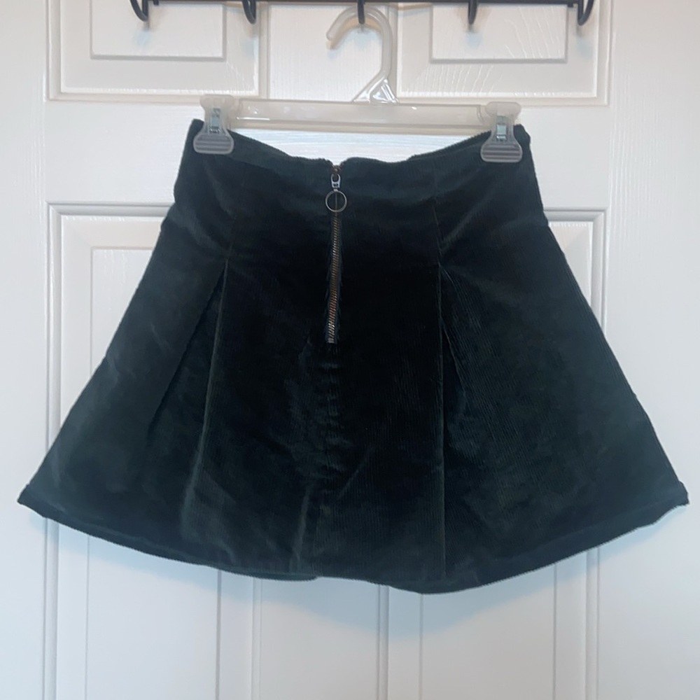 TULAROSA corduroy green skirt size small - Picture 4 of 12